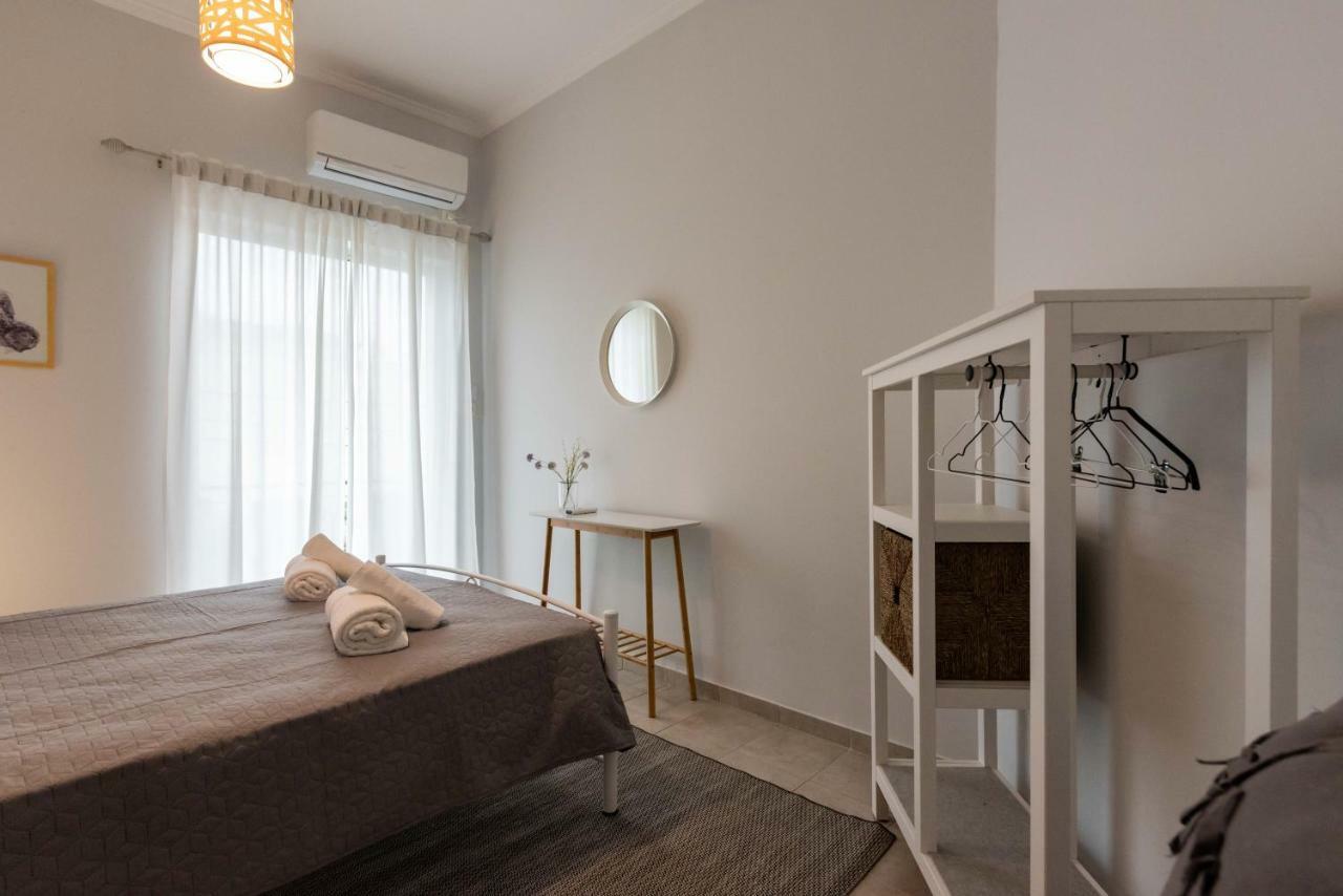 Avra Apartment カラマタ エクステリア 写真