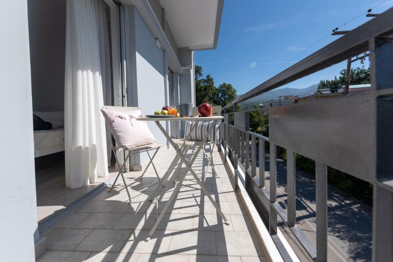 Avra Apartment カラマタ エクステリア 写真